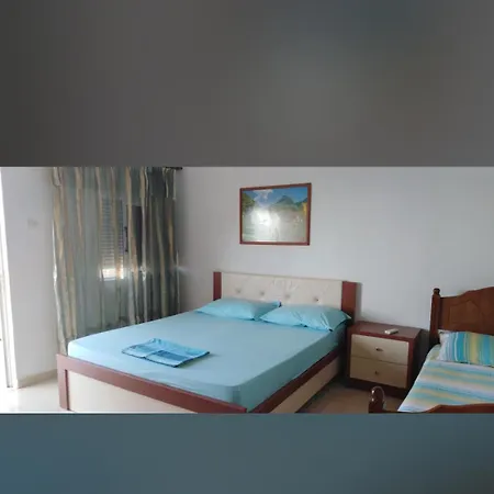 Hostel Llambro