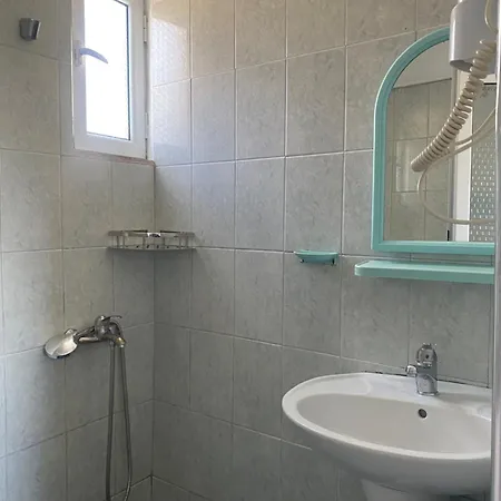 Hostel Llambro Dhermi